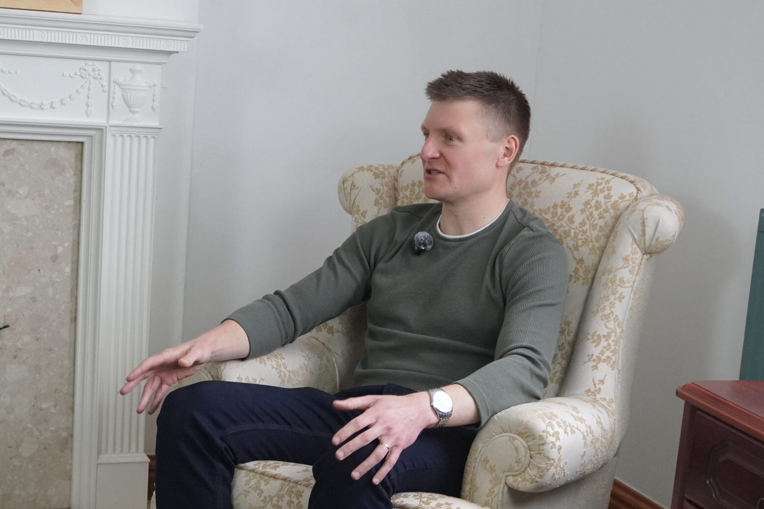 Tomos Roberts during his conversation with András.