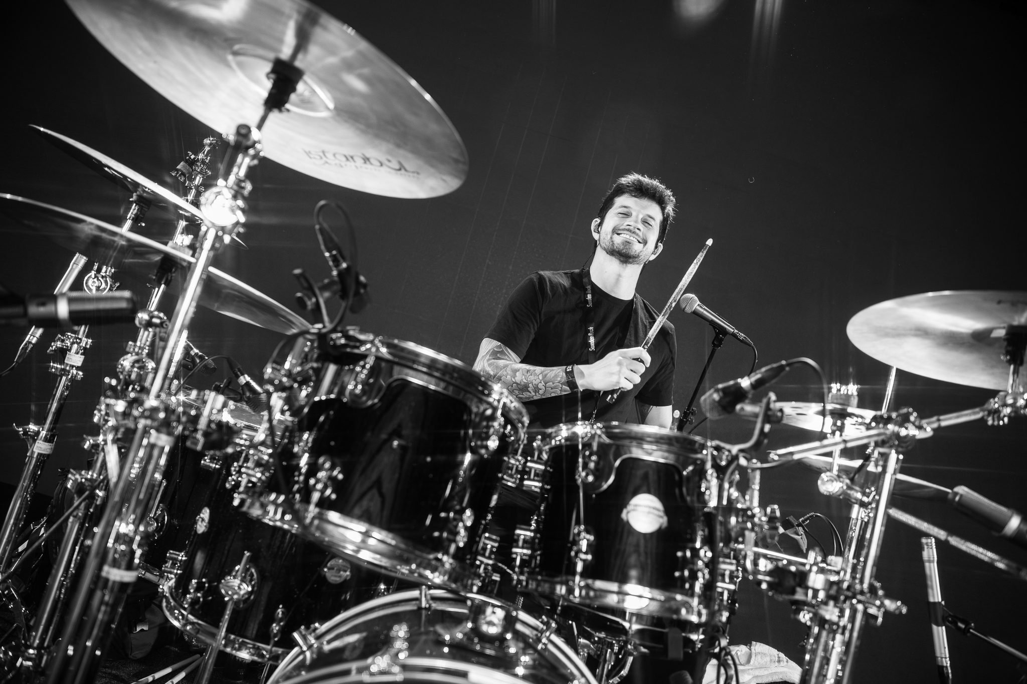 Alejandro “Alejo” Pérez Schuster playing drums during a soundcheck.